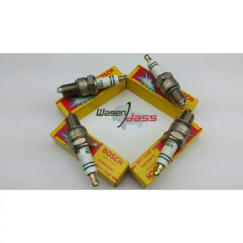 Petit Prix Jeu de 4 bougies d&rsquo;allumage Bosch W215T30 / 0241243500